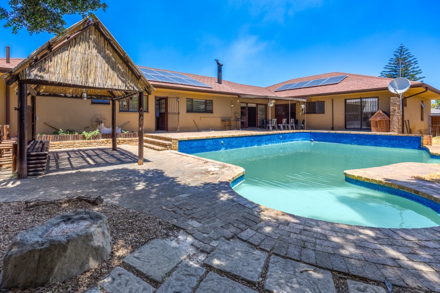 5 Bedroom Property for Sale in Soneike Western Cape